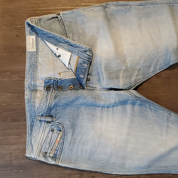 DIESEL ZATHAN Men's Bootcut Button Fly Distressed 38X32 (Actual 39-1/2"×29-1/2") - Picture 5 of 15